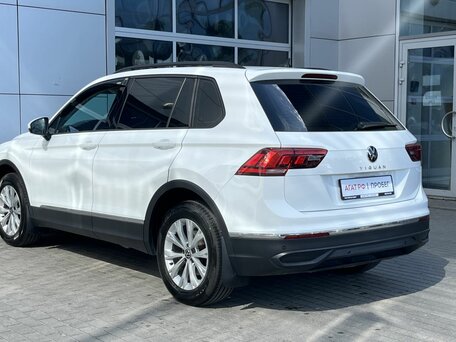 2021 Volkswagen Tiguan II Рестайлинг, белый, 2564000 рублей, вид 5
