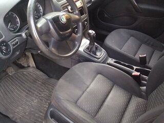 2012 Skoda Octavia II (A5) Рестайлинг, серый, 590000 рублей, вид 4
