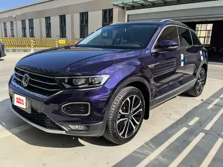 Открыть фотографии: Volkswagen T-Roc I Рестайлинг