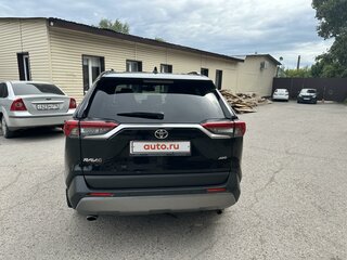2021 Toyota RAV4 V (XA50), чёрный, 3270000 рублей, вид 4