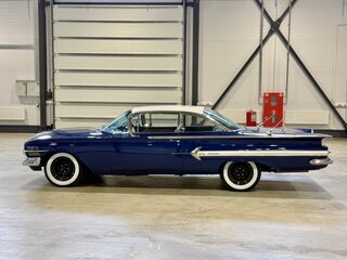 1960 Chevrolet Impala II, синий, 7800000 рублей, вид 3