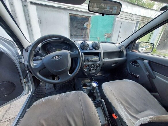 2015 Lada (ВАЗ) Granta I, серебристый, 470000 рублей - вид 6