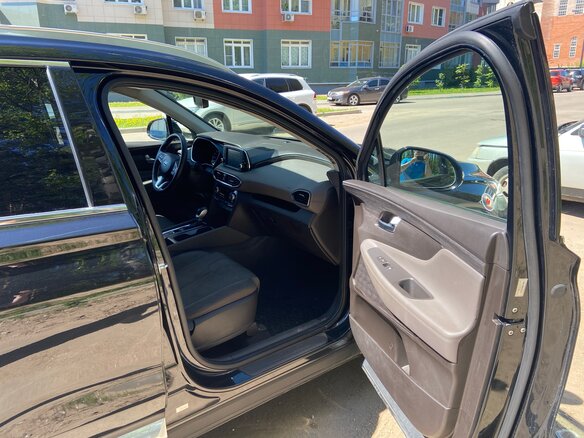 2020 Hyundai Santa Fe IV, чёрный, 2750000 рублей - вид 9