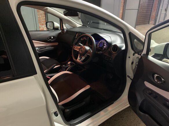2020 Nissan Note e-Power II Рестайлинг, белый, 1380000 рублей - вид 8