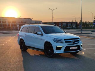2015 Mercedes-Benz GL-Класс 400 II (X166), белый, 3900000 рублей, вид 1