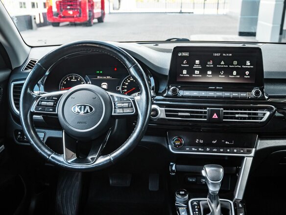 2020 Kia Seltos I, красный, 1770000 рублей - вид 20