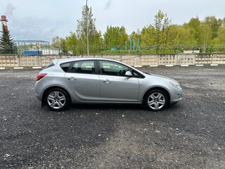 2011 Opel Astra J, серый, 699000 рублей, вид 4