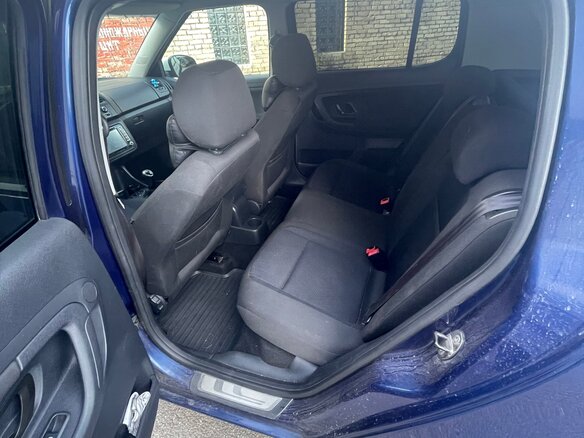 2010 Skoda Fabia II Рестайлинг, синий, 540000 рублей - вид 14