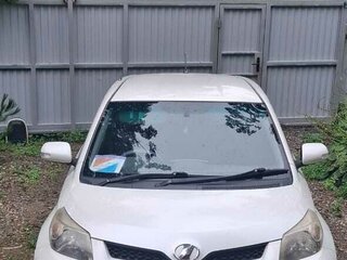 2011 Toyota Ist II, белый, 780000 рублей, вид 1