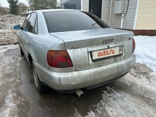 1997 Audi A4 I (B5), белый, 250000 рублей, вид 3
