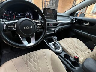 2021 Kia Cerato IV Рестайлинг, серый, 2300000 рублей, вид 5