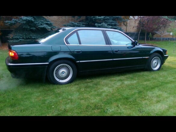 1997 BMW 7 серии 750i III (E38), зелёный - вид 4
