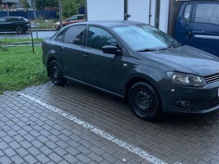 2013 Volkswagen Polo V, серый, 590000 рублей, вид 2