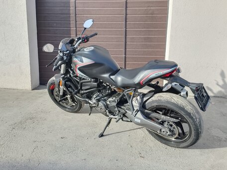 2020 Ducati Monster 821, чёрный, 990000 рублей, вид 2