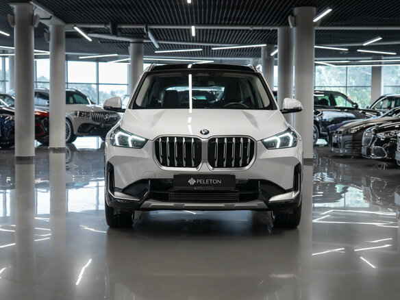 2025 BMW X1 25Li sDrive III (U11/U12), белый - вид 2