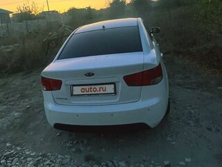 2013 Kia Cerato 6-speed II, белый, 1350000 рублей, вид 2