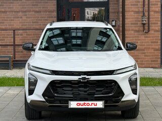 2023 Chevrolet Trax II, белый, 2050000 рублей, вид 4