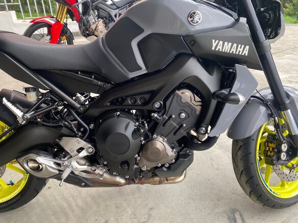 2018 Yamaha MT-09 (FZ-09), серый, 1050000 рублей - вид 5