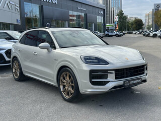 2023 Porsche Cayenne E-Hybrid III Рестайлинг, серый, 15490000 рублей, вид 3
