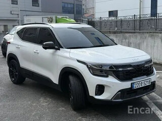 2023 Kia Seltos I, белый, 2120200 рублей, вид 1