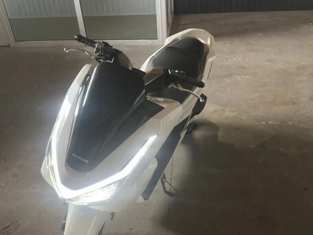 2025 Honda PCX 160, белый, 550000 рублей, вид 1