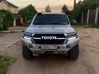 2008 Toyota Land Cruiser 200 Series, серебристый, 4999999 рублей, вид 1