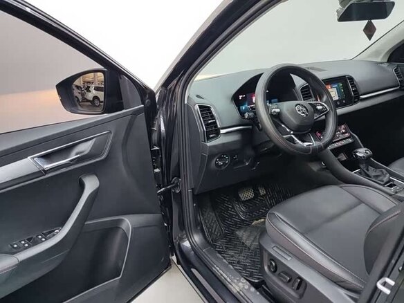 2022 Skoda Karoq DSG7 I, чёрный - вид 8