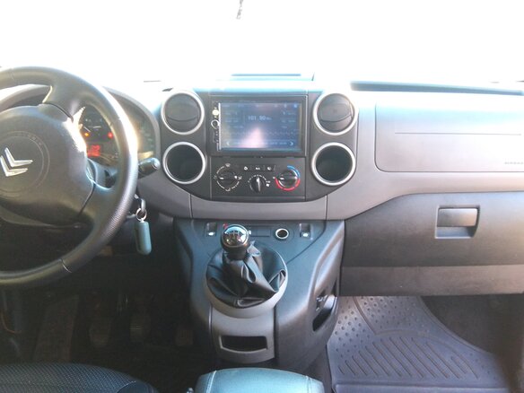 2010 Citroen Berlingo II, белый - вид 11