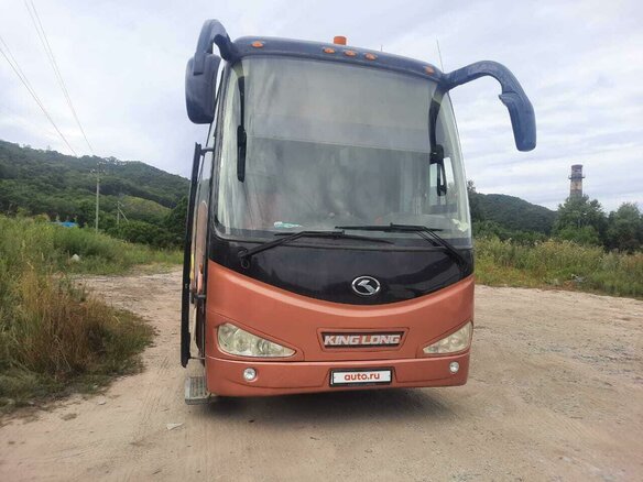 2013 King Long XMQ6127C, коричневый, 4200000 рублей