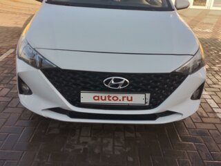 2017 Hyundai Solaris II, белый, 920000 рублей, вид 1