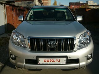 2013 Toyota Land Cruiser Prado 150 Series, серебристый, 8000000 рублей, вид 3