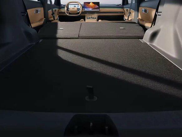 2026 Geely EX5 Гибрид EM-i, серый, 3669990 рублей - вид 19
