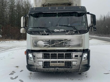 2008 Volvo FM, белый, 3000000 рублей, вид 3