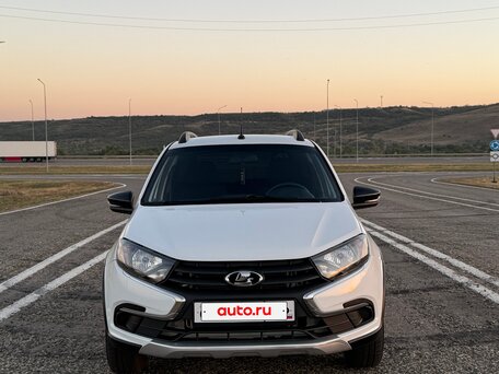 2023 Lada (ВАЗ) Granta Cross I Рестайлинг, белый, вид 2