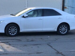 2013 Toyota Camry VII (XV50), белый, 1650000 рублей, вид 4