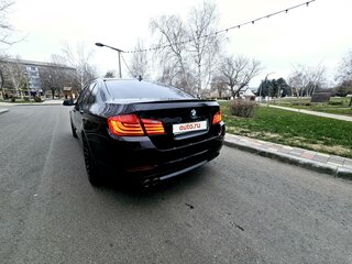 2011 BMW 5 серии 530d xDrive VI (F10/F11/F07), чёрный, 1800000 рублей, вид 3