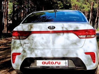 2018 Kia Rio IV, белый, 1349000 рублей, вид 4