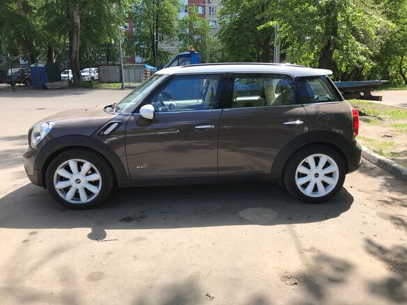 2011 Mini Countryman Cooper S I, коричневый - вид 2