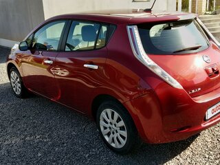 2013 Nissan Leaf I (ZE0/AZE0), пурпурный, 681982 рублей, вид 3