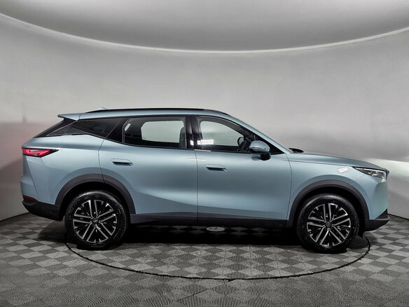 2026 Omoda C7, зелёный - вид 3