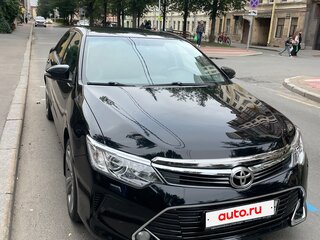 2016 Toyota Camry VII (XV50) Рестайлинг, чёрный, 2000000 рублей, вид 3
