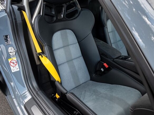 2025 Porsche Cayman GT4 RS II 718 (982), серый - вид 9