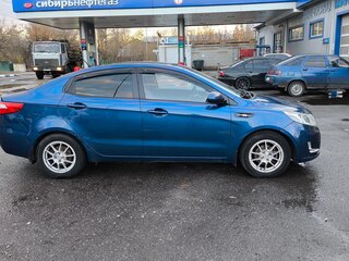 2014 Kia Rio III, синий, 760000 рублей, вид 2
