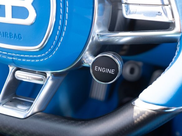 2023 Bugatti Chiron, белый - вид 20