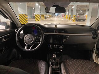 2017 Kia Rio IV, белый, 680000 рублей, вид 5