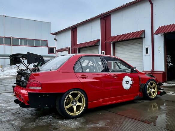 2005 Mitsubishi Lancer Evolution VIII, красный, 4350000 рублей - вид 9