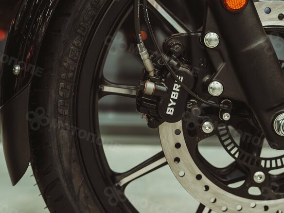 2026 Royal Enfield Meteor, красный, 528000 рублей - вид 20