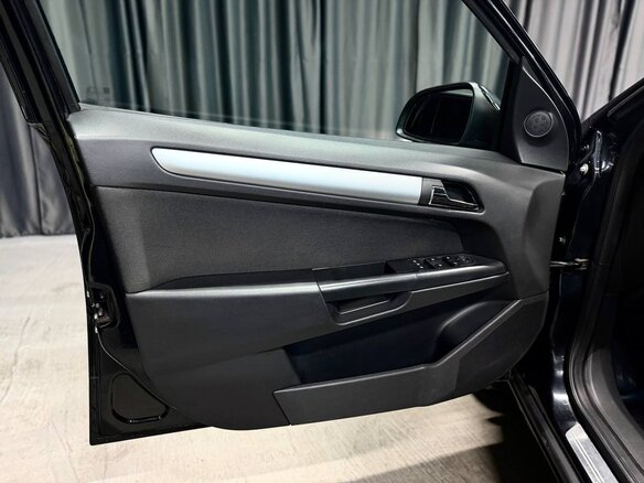 2014 Opel Astra H Рестайлинг, чёрный, 539000 рублей - вид 12