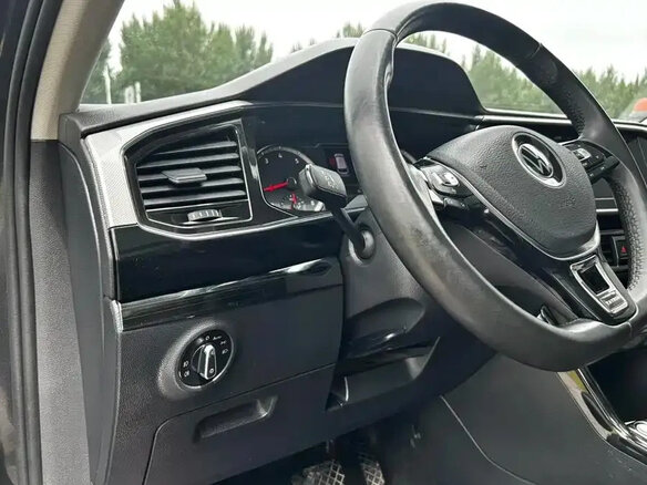 2022 Volkswagen Tayron I, чёрный, 2240000 рублей - вид 17