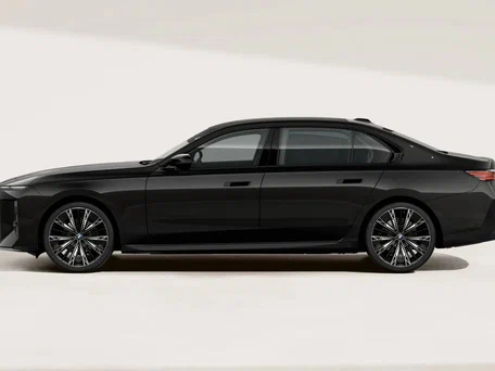 2026 BMW 7 серии 740d xDrive VII (G70) Рестайлинг, чёрный, 17900000 рублей, вид 2